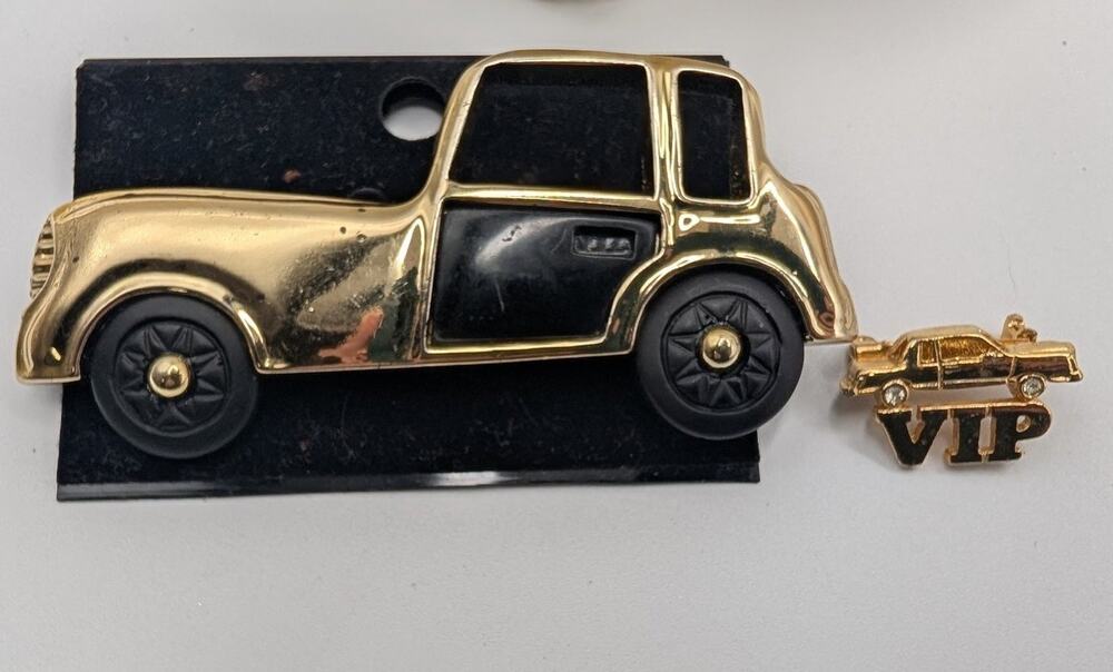 VTG Gold Tone Truck Semi/car? Pin Brooch VIP Mini Pin Automobilia Collectibl SET